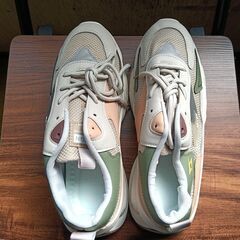 新品 25cm メンズ スニーカー グレー 厚底 シューズ 識別番号:【N528-S】の画像