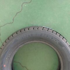 ダンロップウインターマックス02スタッドレスタイヤの画像