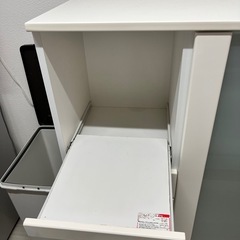 美品　キッチン収納　食器棚　皿入れ　電源付きの画像