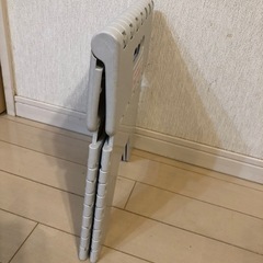 折りたたみ踏み台の画像