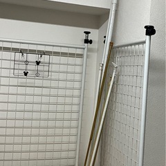 突っ張り壁収納パーテーションの画像