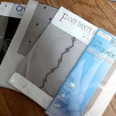 柄ストッキングなど17点。の画像