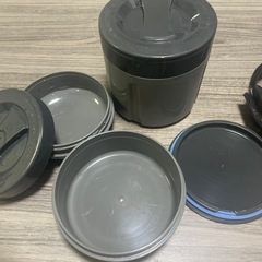 保温お弁当箱の画像