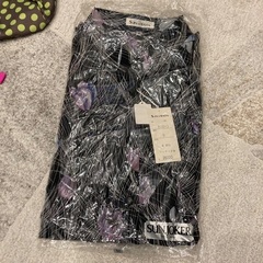 新品🔴95%引きブランド上下セットの画像