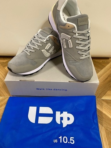 新品未使用　にゅ～ず『GRAY』10周年限定モデル28.5cm