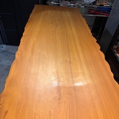 一枚板ローテーブルの画像