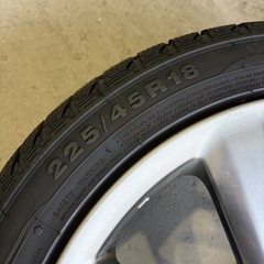 18クラウン　純正18インチアルミ　バリ溝　スタッドレスタイヤ4本セットの画像