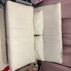 ソファーベッドの画像