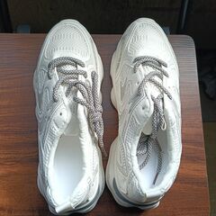 新品 25cm メンズ スニーカー ホワイト 厚底 男女兼用 シューズ 識別番号:【N538-S】の画像