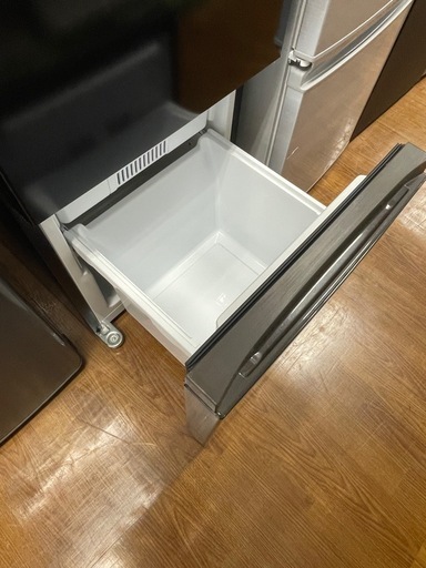 【安心の1年保証】 Hisense の2ドア冷蔵庫
