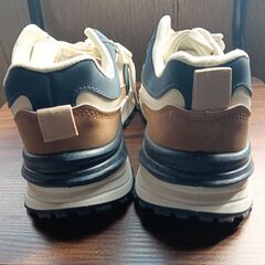 新品 25cm メンズ スニーカー ホワイト 厚底 男女兼用 シューズ 識別番号:【N540-S】の画像