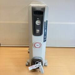 デロンギ オイルヒーター H770812EFSN 2016年製の画像