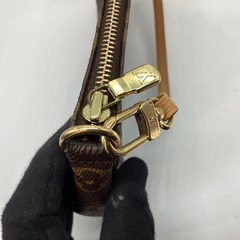 LOUIS VUITTONよりポーチ　モノグラム　M51980 の画像