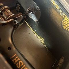 アンティーク　三菱　足踏みミシンの画像