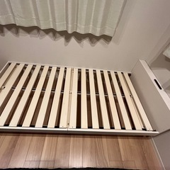 ベッド、マットレスの画像