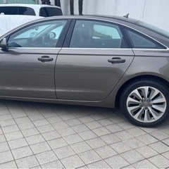 アウディA6 ハイブリッド 25000kmの画像