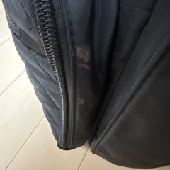 マザーズリュック はあちゅうコラボ　 ブラック ウェットティッシュポケット付きの画像