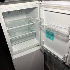 2ドア冷蔵庫の画像