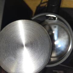 新品　1°C単位の精密温度調節 細口　LED温度表示 0.9L 1200Wの画像