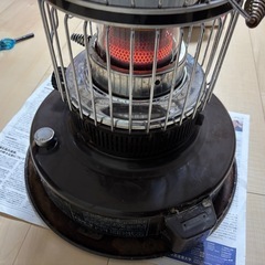 トヨトミ　ストーブ　KRA-85B 石油ストーブの画像