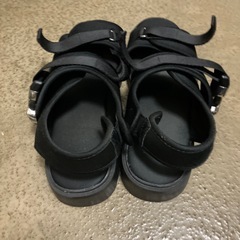 GUサンダルの画像