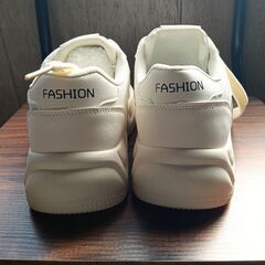 新品 23cm レディース スニーカー ホワイト シューズ 靴 カジュアル 厚底 識別番号:(937-Z)の画像