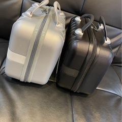 キャリーケースハンドバッグの画像