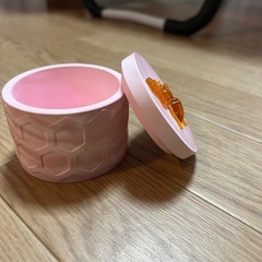 ハンドメイド　蜂模様　小物入れの画像