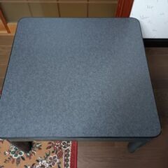 電気コタツの画像