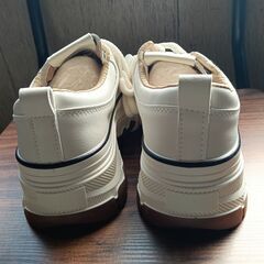 新品 23cm レディース スニーカー ホワイト シューズ 靴 カジュアル 厚底 識別番号:(936-Z)の画像