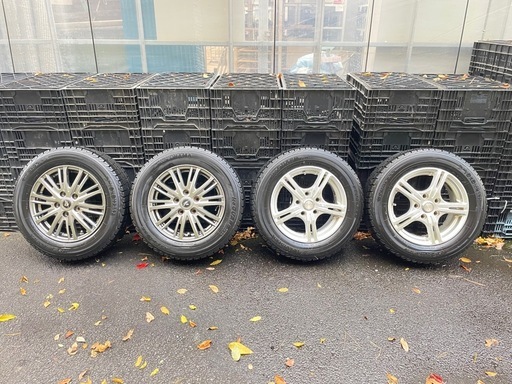 15インチ スタッドレスタイヤ（ホイール付き）