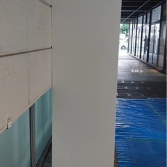 更衣室用ロッカー(鍵付き)の画像