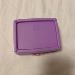 キキララ　メイク落としシート ケース　サンリオ 小物入れ 収納 紫 ピンクの画像