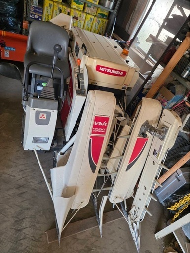 三菱 2条刈り コンバイン VM7