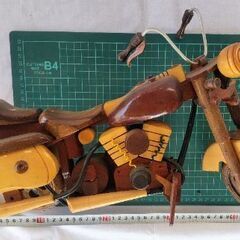 木製オートバイモデル の画像