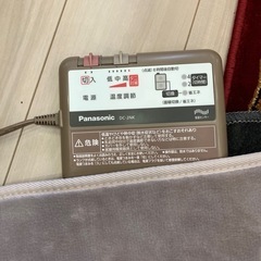 パナソニックホットカーペット新品未使用ですが少々汚れがあり拭き取りました。、の画像