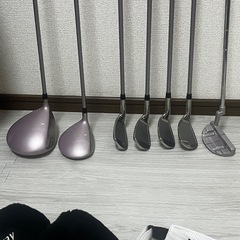 レディース用ゴルフクラブセットの画像