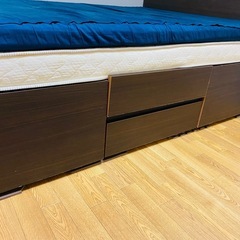 （値段交渉可）ダブルベッドフレームの画像