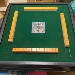 全自動麻雀卓の画像