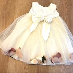 ベビードレスリボン付きの画像