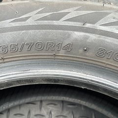 スタッドレスタイヤ4本の画像