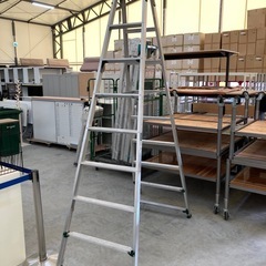 【来店歓迎】【KJ204】アルインコ 伸縮脚付専用脚立 PRT-270FX 1.8m〜2.3m 内装業 建築業 高所作業 ハシゴ　　検)一人暮らし 家具 収納 ダイニング リビング キッチン 冷蔵庫 洗濯機 テーブル ラック レンジ キャビネット ソファの画像