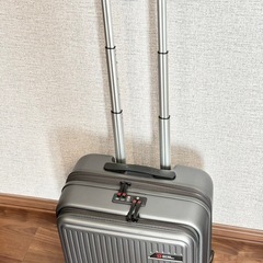 スイスミリタリー スーツケース 
42リットルの画像