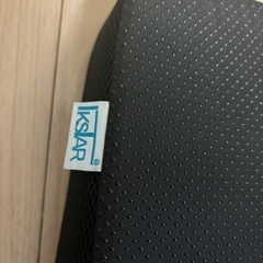 IKSTAR チェアパッド 低反発 椅子 裏面は滑り止め加工され 通気性の画像