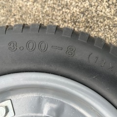 一輪車用タイヤの画像