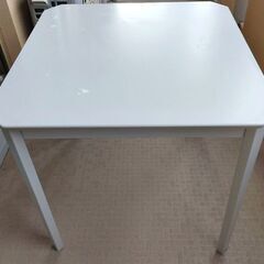 組み立て式テーブル 2台 75×75×70の画像