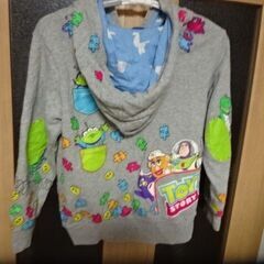 トイストーリー　パーカー　130サイズの画像