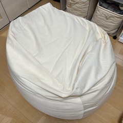 人をダメにするクッションソファー ビーズクッションの画像