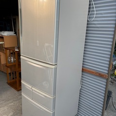 ●東芝 427L 冷凍冷蔵庫●2011年の画像