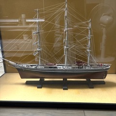 船の模型　大型船　手作り模型　特注ガラスケース付きの画像
